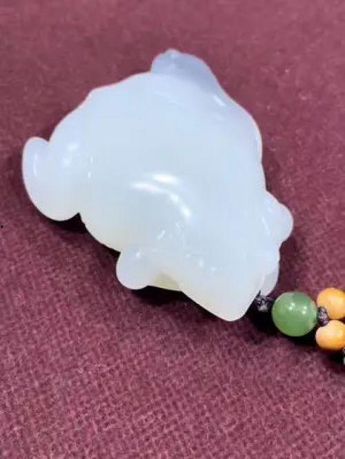 新疆玉石爆料视频最新,揭秘神秘产地背后的传奇故事 第1张 新疆玉石爆料视频最新,揭秘神秘产地背后的传奇故事 第1张